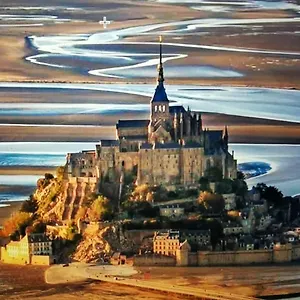  Apartment Magnifique Pres De La Et Du Mt St Michel En Bretagne